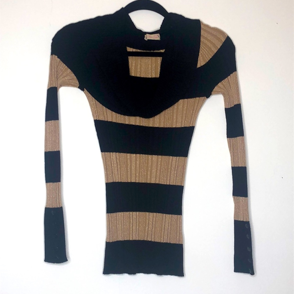 Long sleeve turtle neck